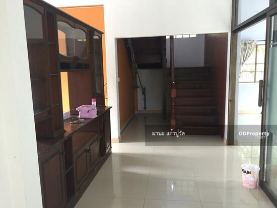 ให้เช่า บ้านเดี่ยว2ชั้น 100ตรว. อยู่ถนนนวมินทร์ ทะลุออกประเสริฐมนูกิจซอย13ได้. ใกล้ตลาดปัฐวิกรณ์ ให้เช่า27,000/เดือน